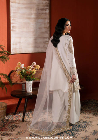 Neeshay Stitched Raw Silk Collection - 2025 RS-02 WHITE Neeshay Stitched Raw Silk Collection - 2025 RS-02 WHITE