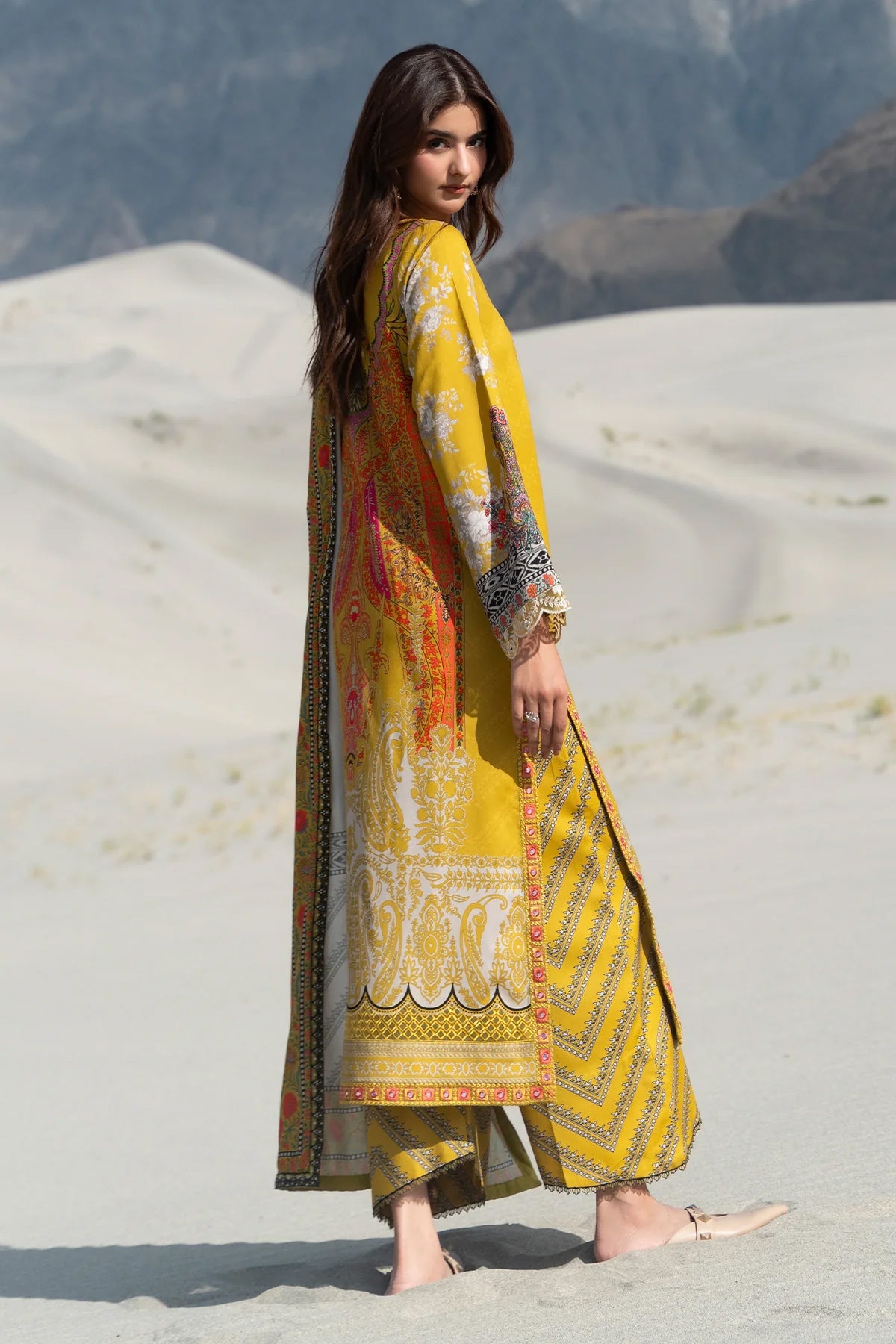 Aniiq by Charizma | Unstitched Embroidered Linen Vol-II Collection'26 (ANW7-20)
