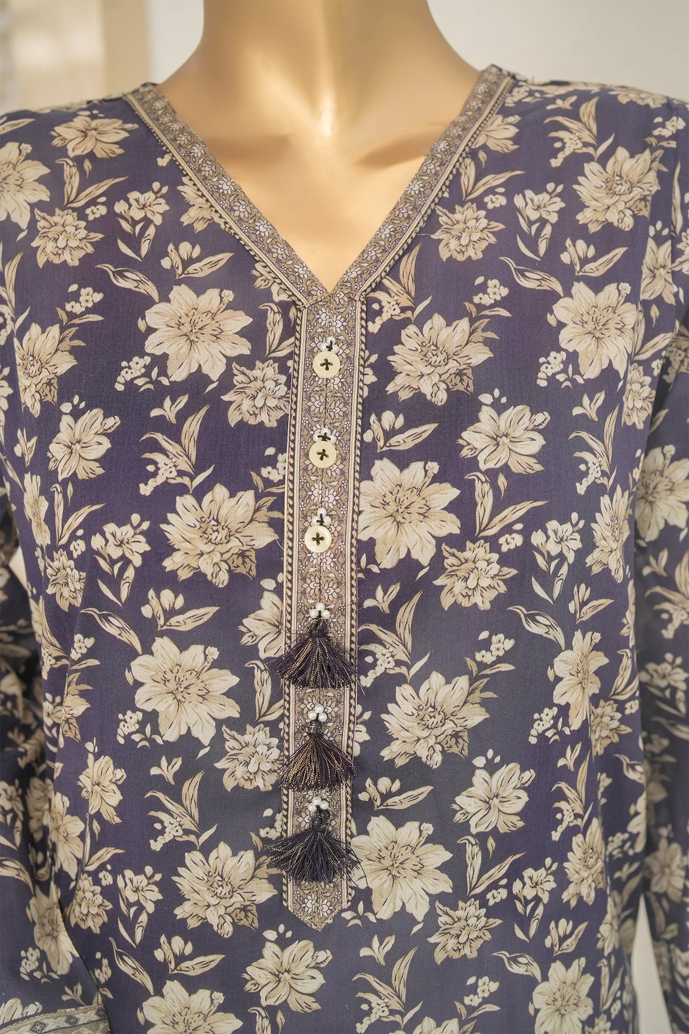 Bin Saeed Stitched Exclusive Printed Lawn Vol-07 Collection – 2026 (D-11)