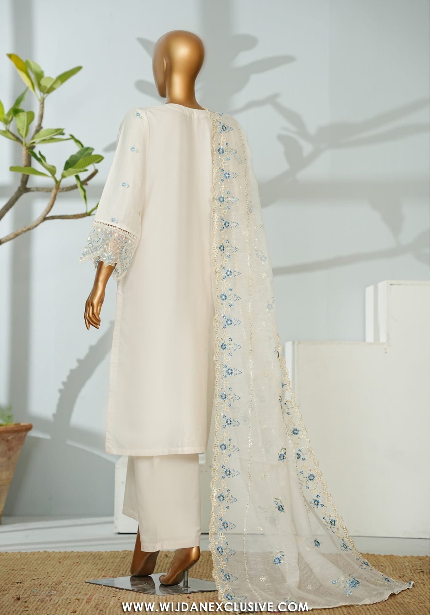 Bin Saeed Stitched Luxury Embroidered 3PC Collection - 2026 BSLE26-012