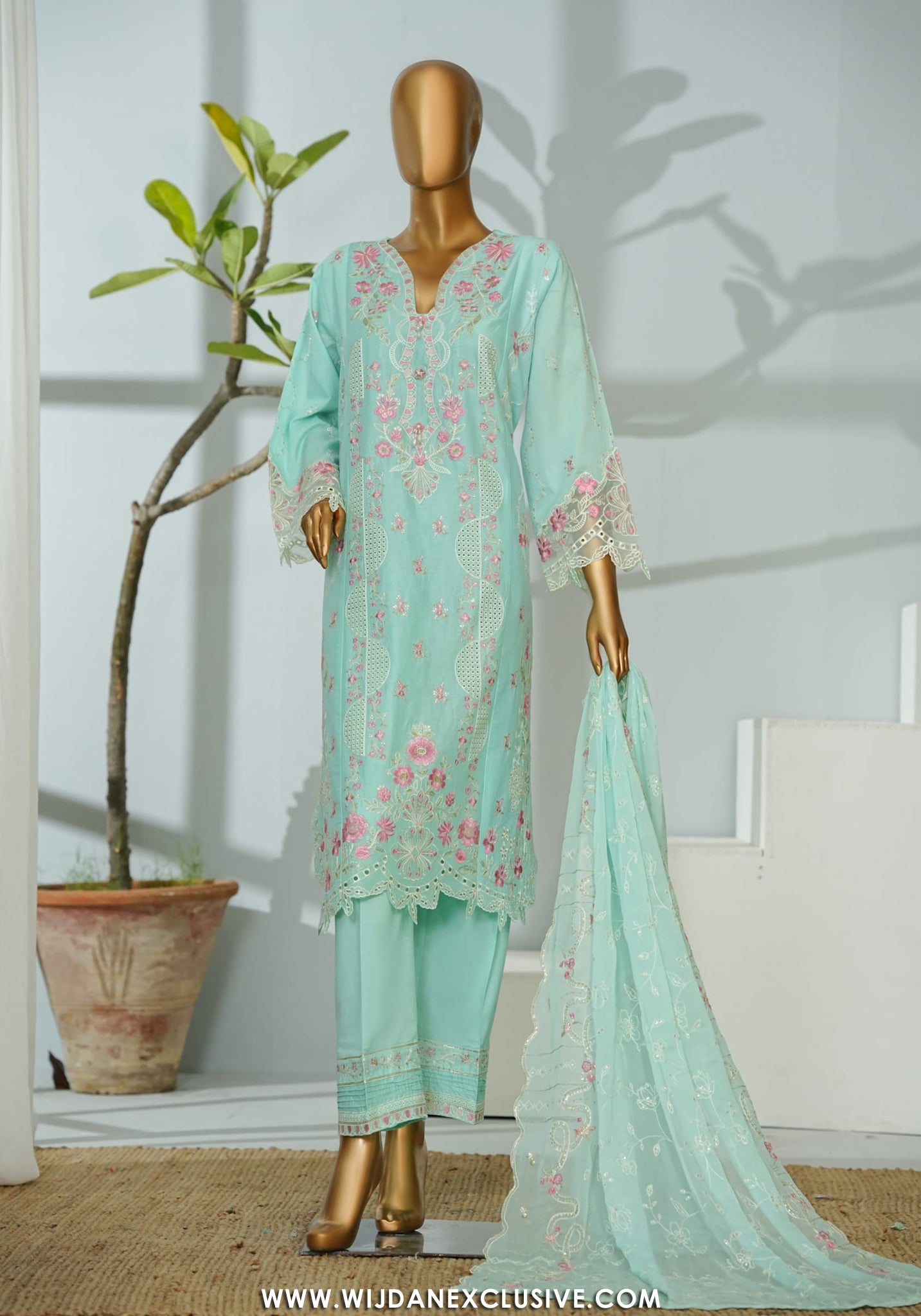 Bin Saeed Stitched Luxury Embroidered 3PC Collection - 2026 BSLE26-013