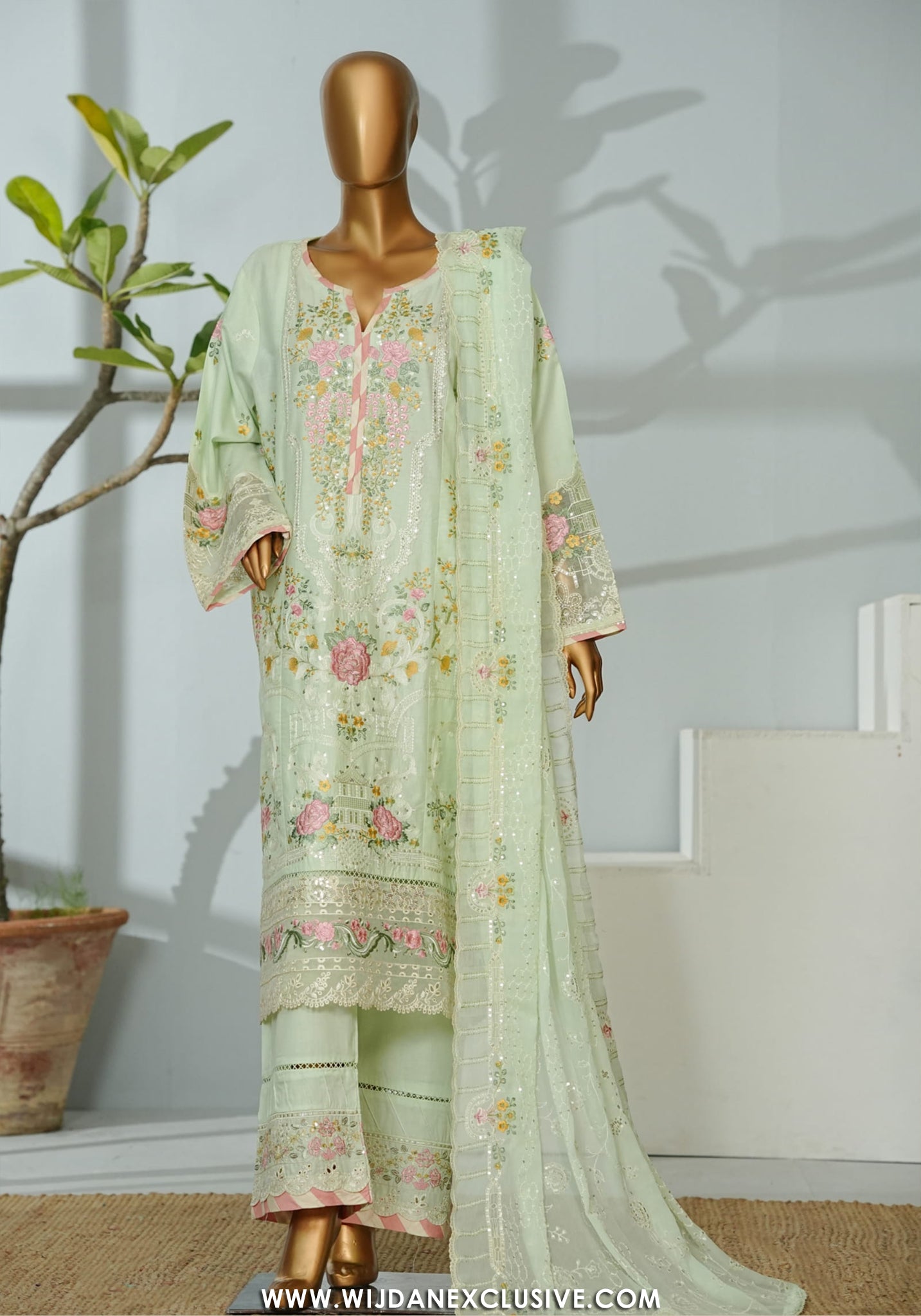 Bin Saeed Stitched Luxury Embroidered 3PC Collection - 2026 BSLE26-014