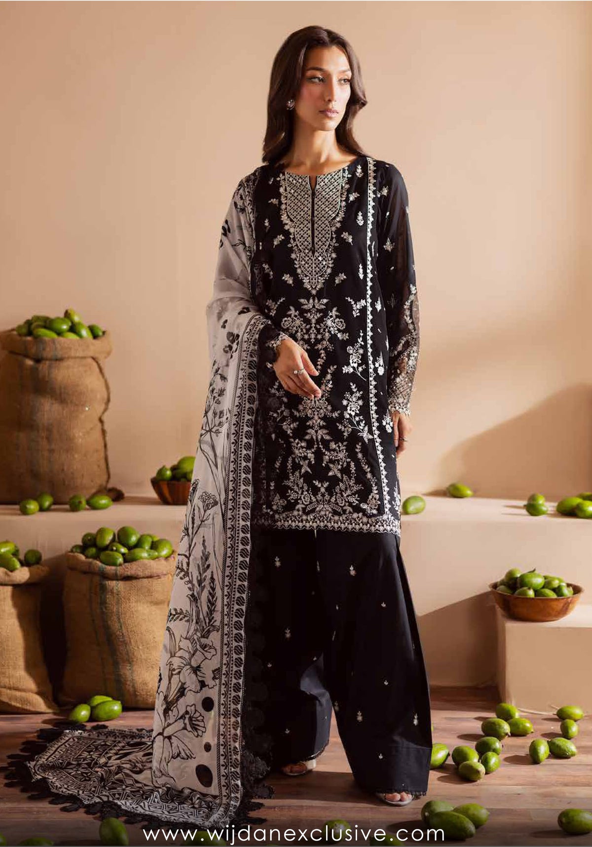 Koyal Luxury Monochrome Lawn Collection'25 by Nureh NE-165
