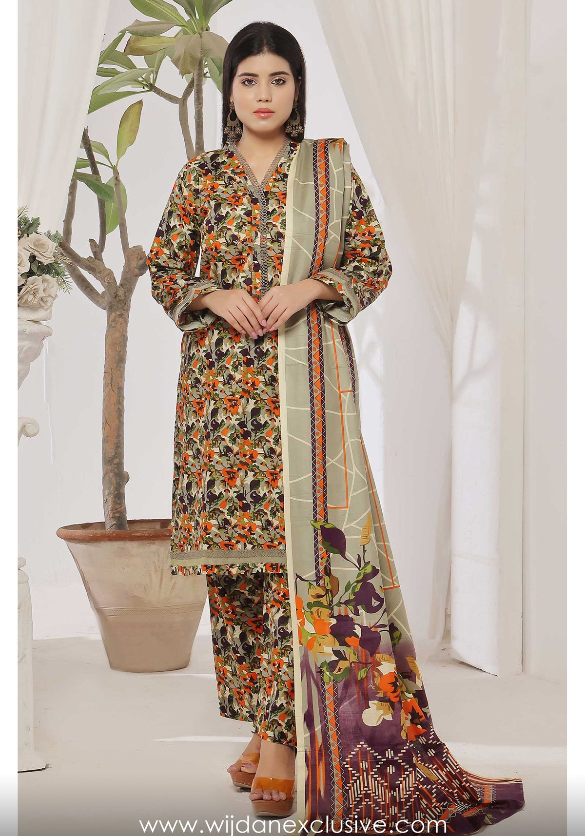 Designer Lawn 3PC Printed Collection D-173