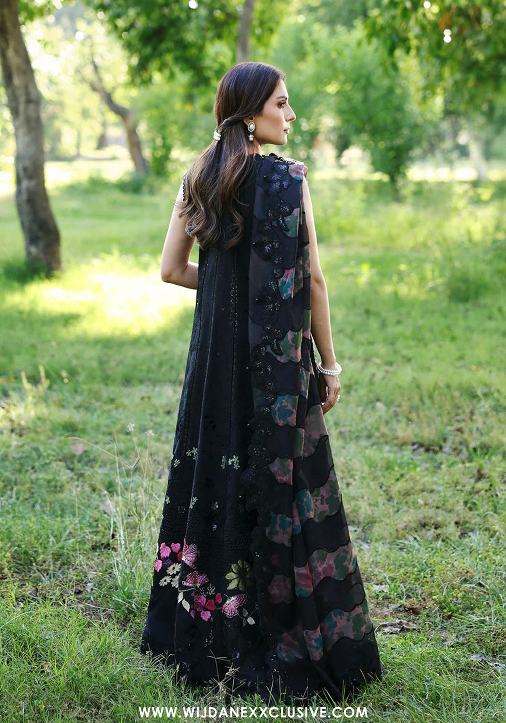 Afrozeh Unstitched Luxury Embroidered A-Lawn Edit'26 (AURAVIE)