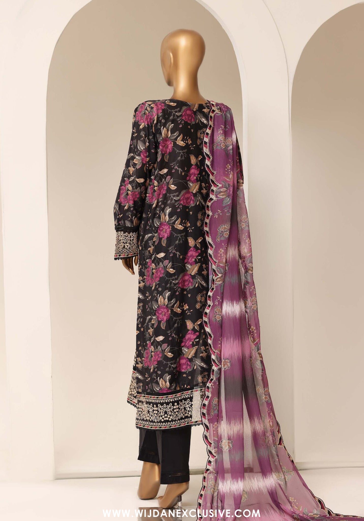 Signature by Sadabahar | Stitched Embroidered Festive Collection - 2026 (D-01)