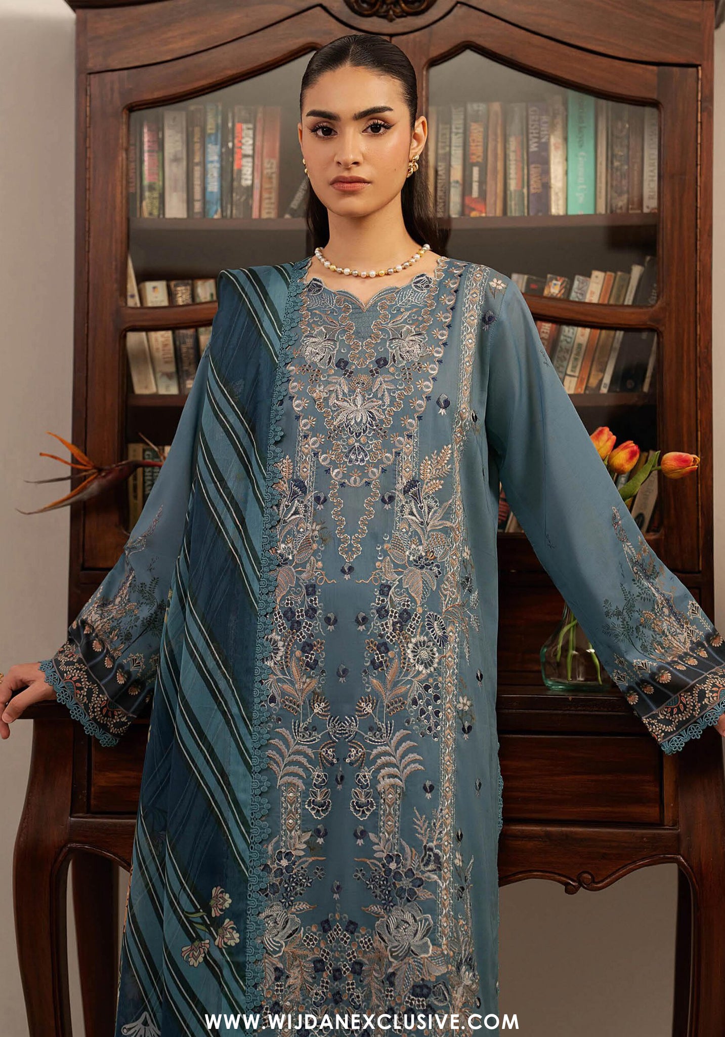Mashaal by Ramsha | Unstitched Luxury Lawn Vol-16 Collection - 2026 (D-01)