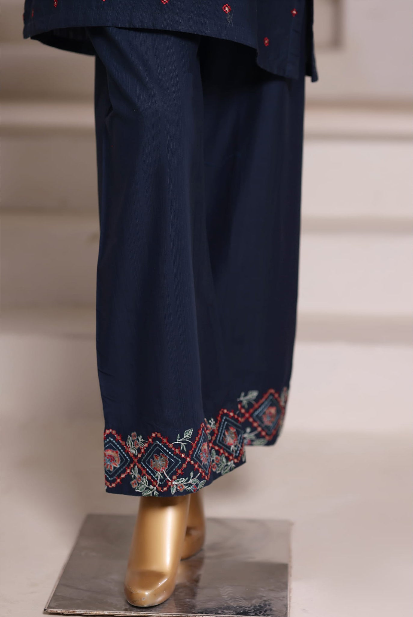 Sadabahar Vybe Stitched 2PC Embroidered Sets Vol-II Collection - 2025 (BLUE)