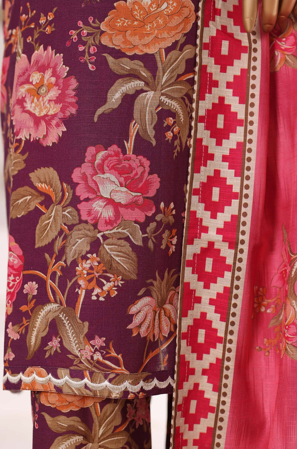 Sadabahar Stitched Khaddar Fall Embroidered Collection - 2025 (PURPLE FLORAL)