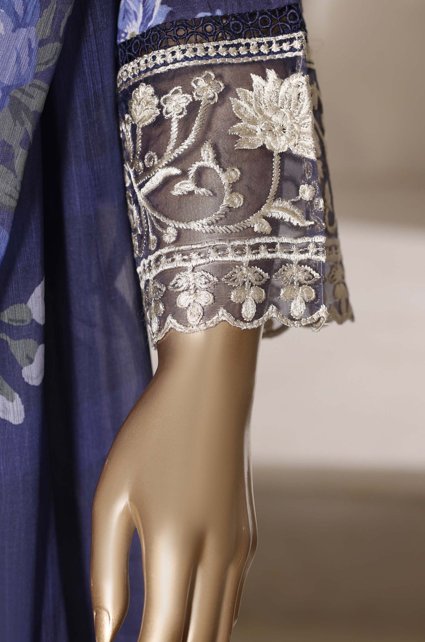 Sadabahar Signature Stitched Embroidered Lawn Vol-III Collection - 2026 (D-01)