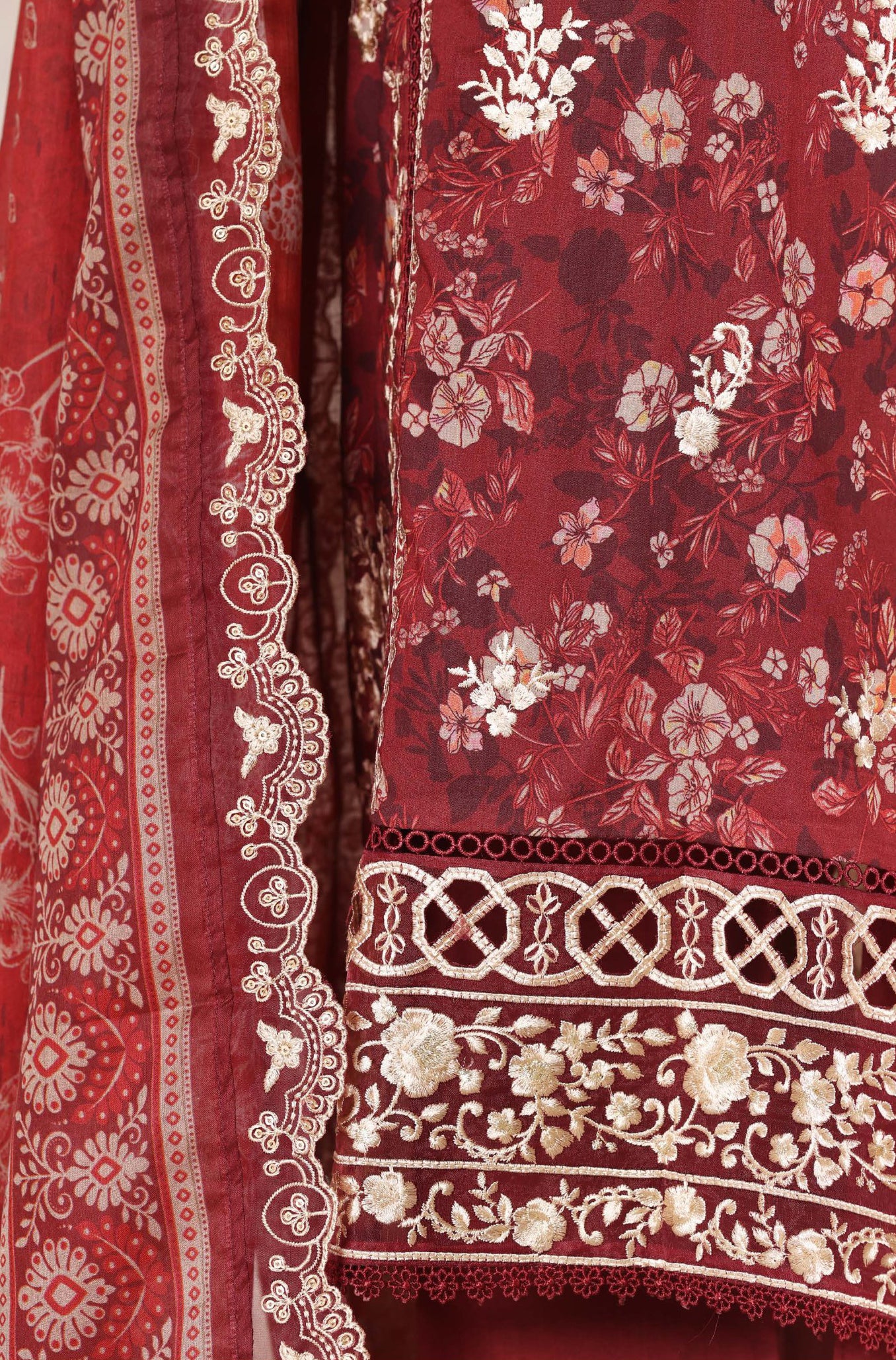 Sadabahar Signature Stitched Embroidered Lawn Vol-II Collection - 2026 (D-01)