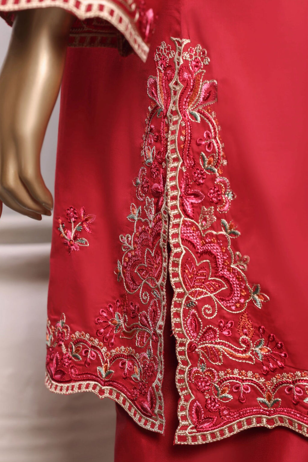 Eclair by Sadabahar | Stitched 3pc Embroidered Lawn Vol-03 Collection - 2026 (D-01)