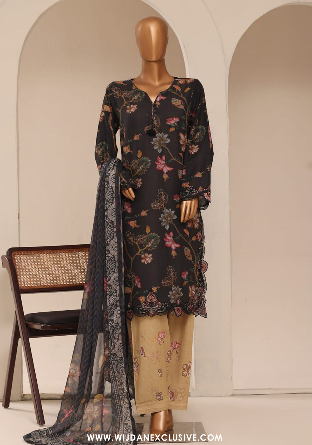 Sadabahar Cutwork Stitched 3pc Lawn Collection - 2026 (D-01)