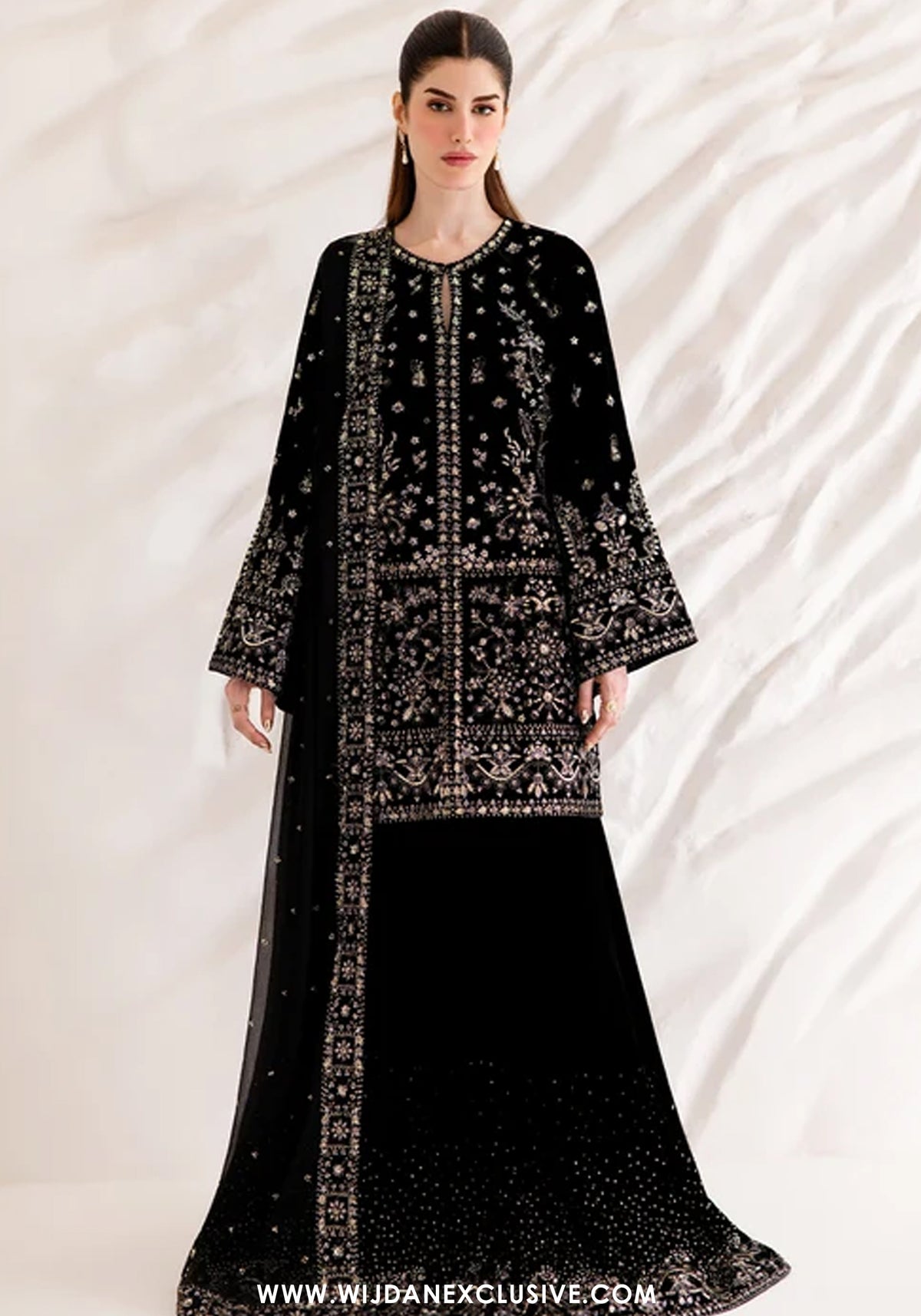 The Velvet Affair by Emaan Adeel | Unstitched Formal Embroidered Collection'26 (LIVIA)