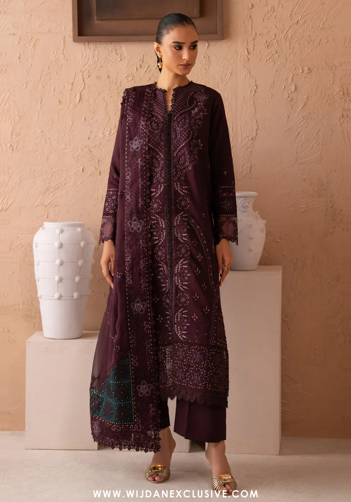 Amani by Marjjan | Unstitched Embroidered Viscose Winter Collection - 2025 MSV-05-B (MAGENTA)