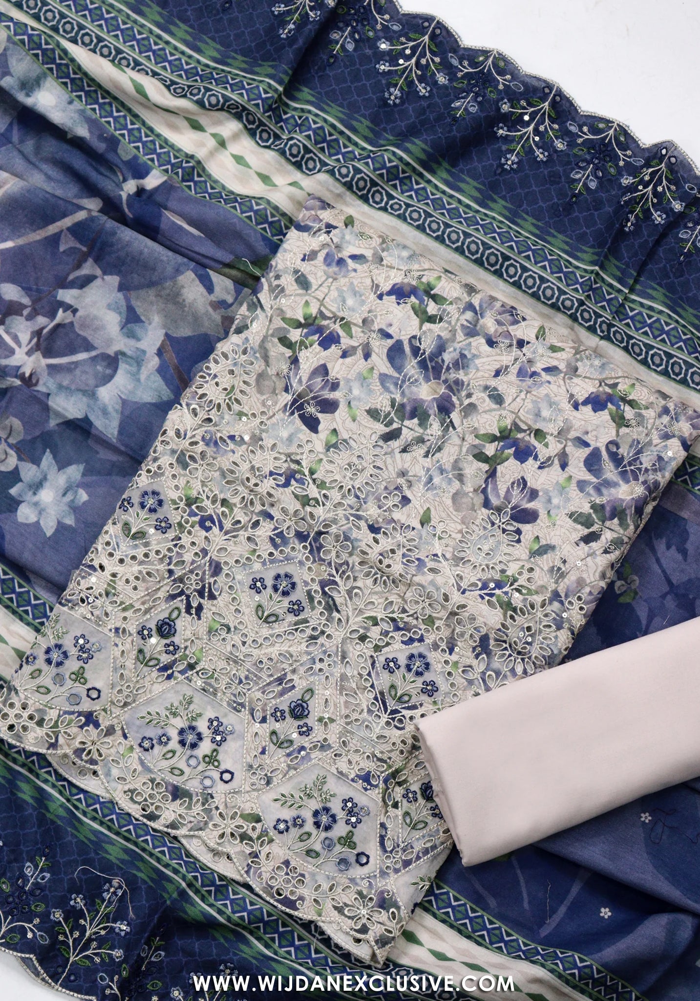 Bin Saeed Unstitched Embroidered Lawn Vol-I Collection - 2026 BS26LE|08