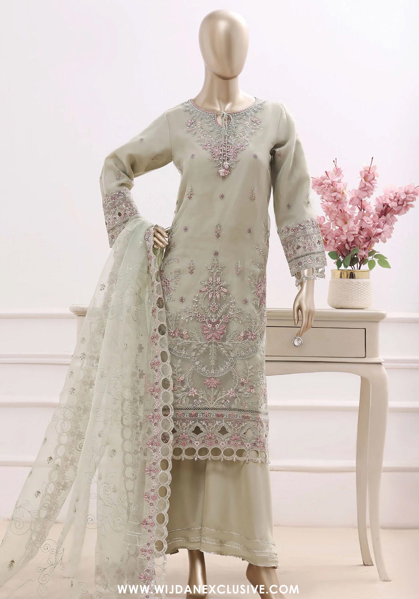 Sadabahar Mahpara Stitched Festive Formal Vol-01 Collection - 2026 (D-01)