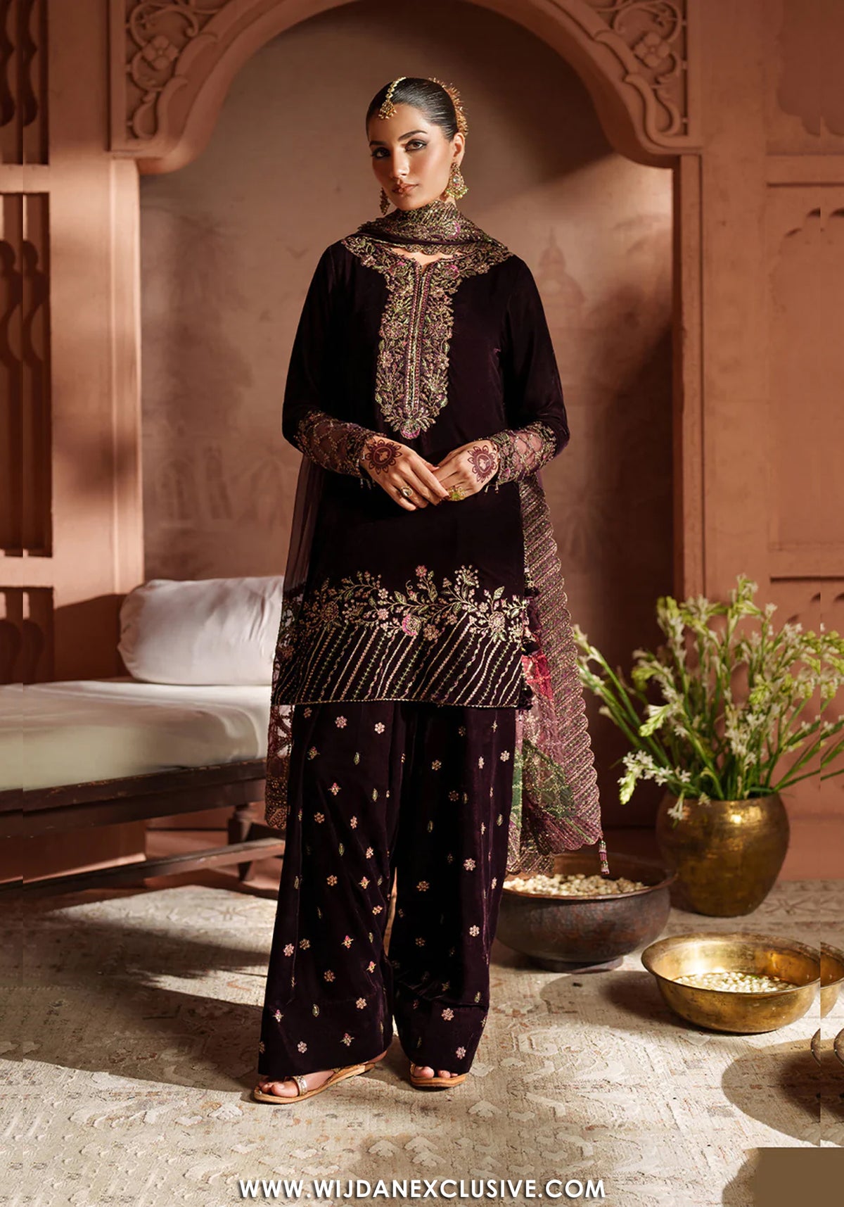 Iznik Unstitched Embroidered Formal Velvet Edit - 2025 IV-61