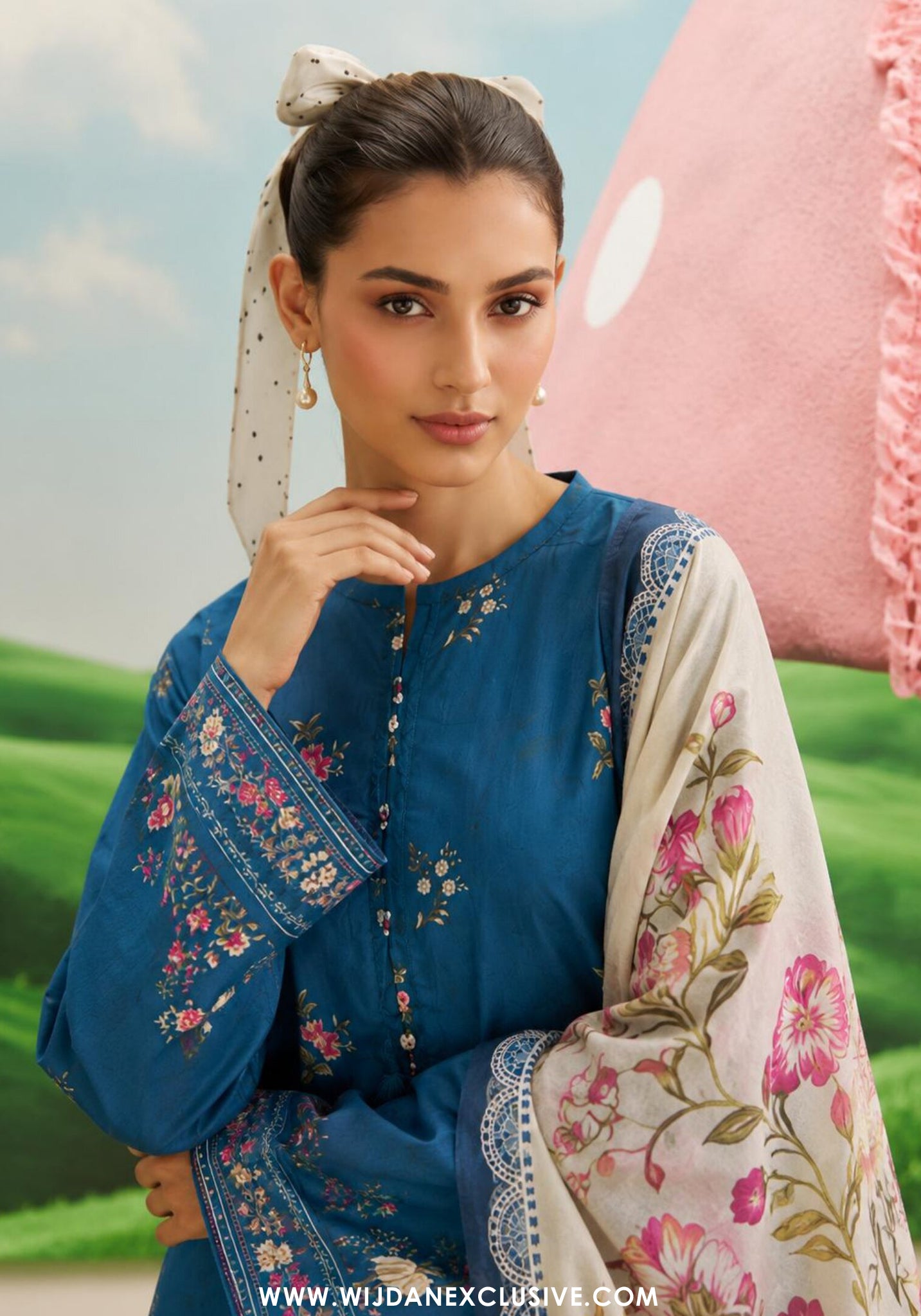 Sadabahar Stitched Printed Lawn Vol-14 Collection – 2026 (D-01)