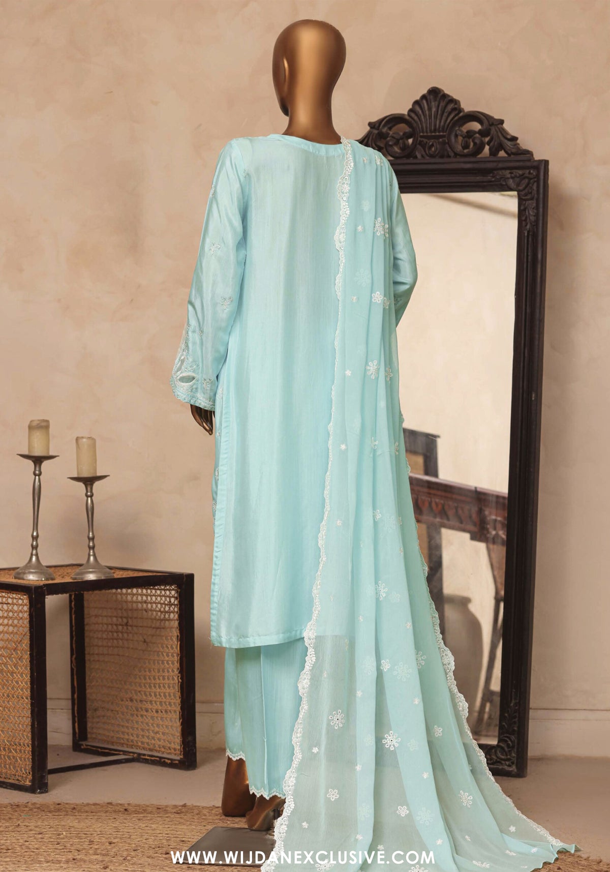HZ Majestic Stitched 3pc Embroidered Silk Collection - 2026 (D-01)