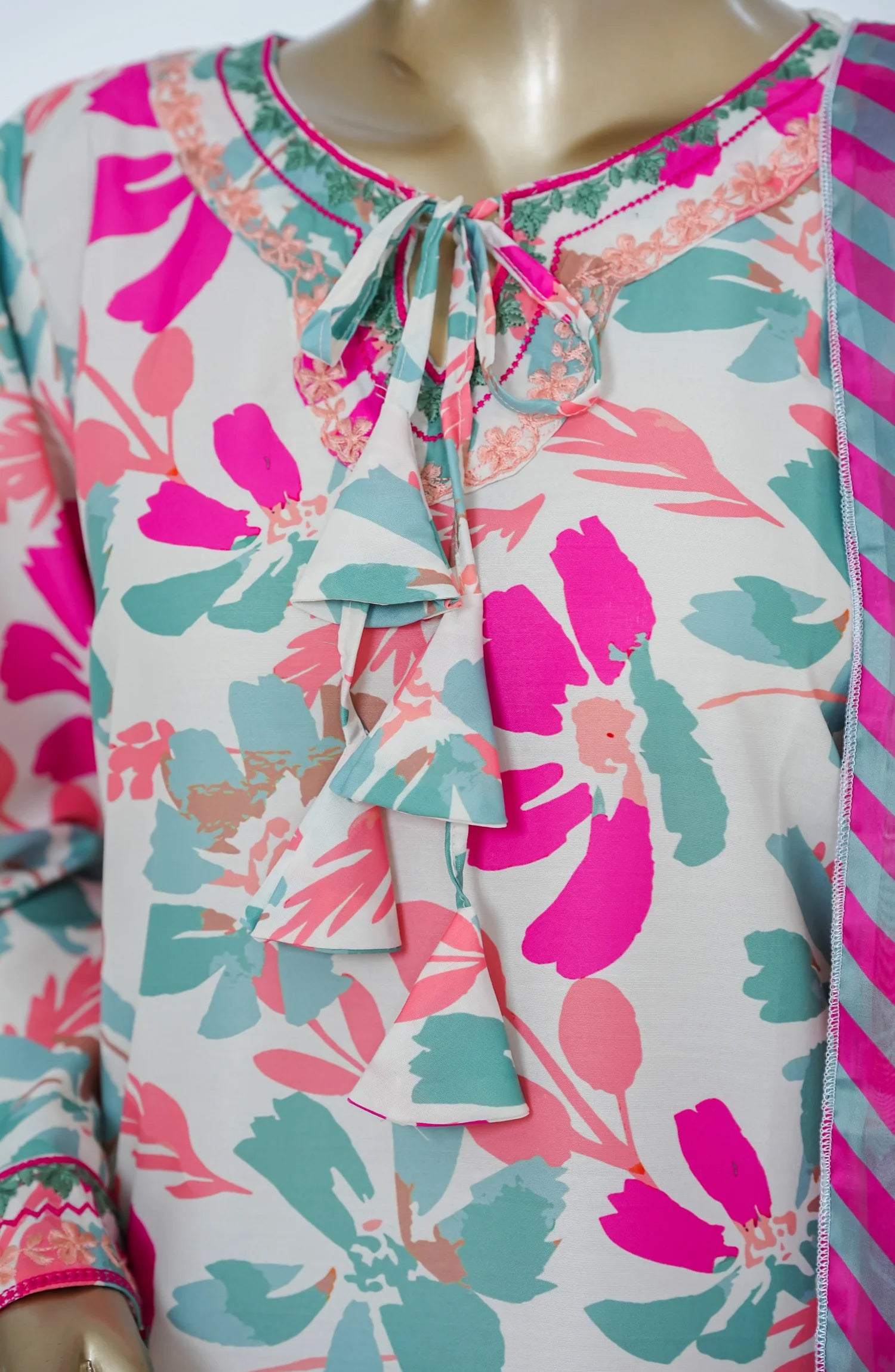 Noor e Eid by Amna Khadija | Stitched Lawn Collection - 2026