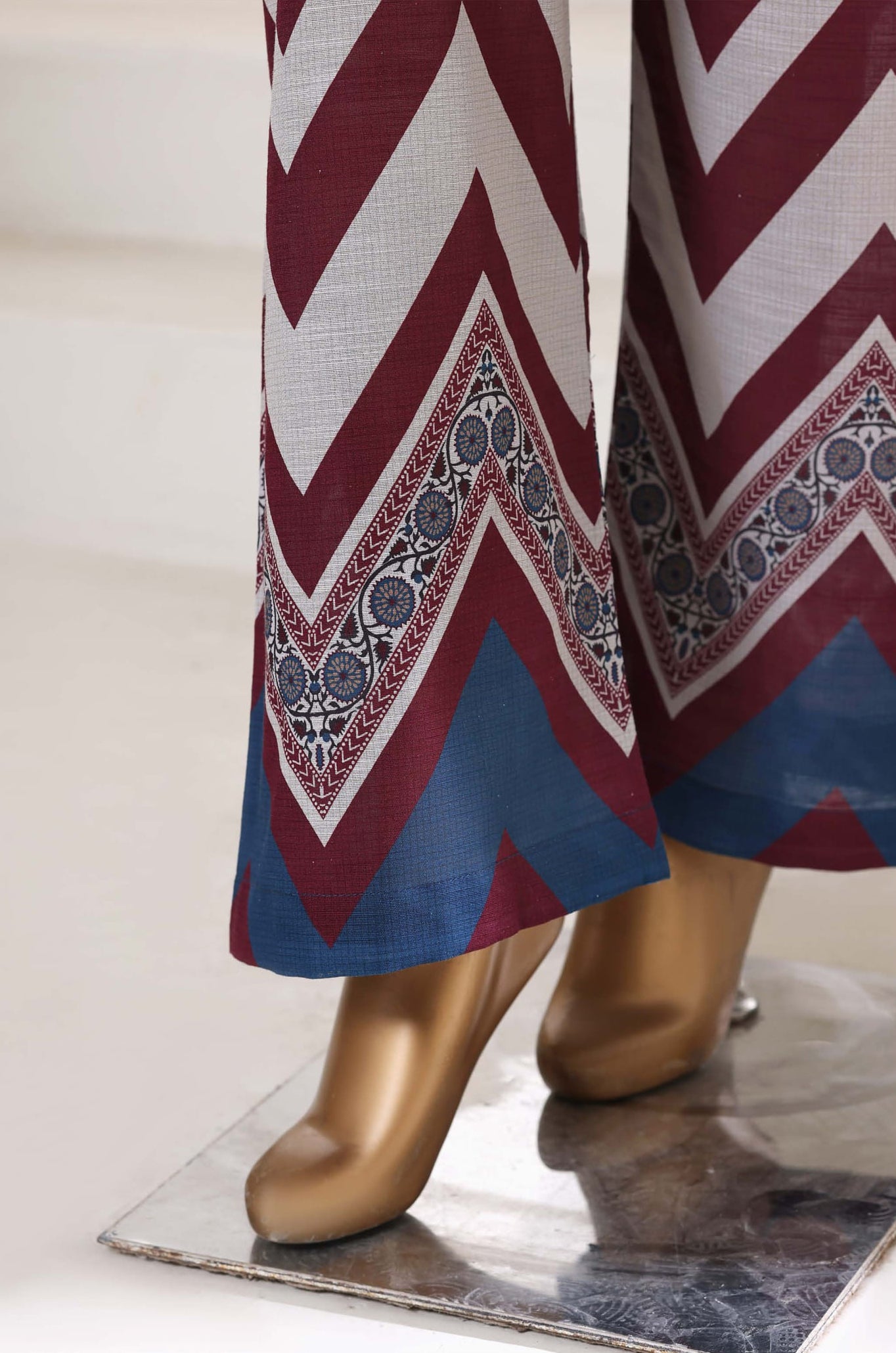 Sadabahar Printed Khaddar 2pc Co-Ord Collection - 2025 D-02