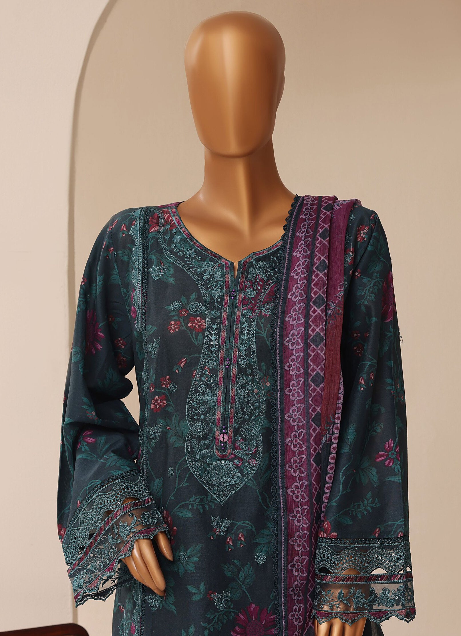 Signature by Sadabahar | Stitched Embroidered Festive Vol-01 Collection – 2026 (D-02)