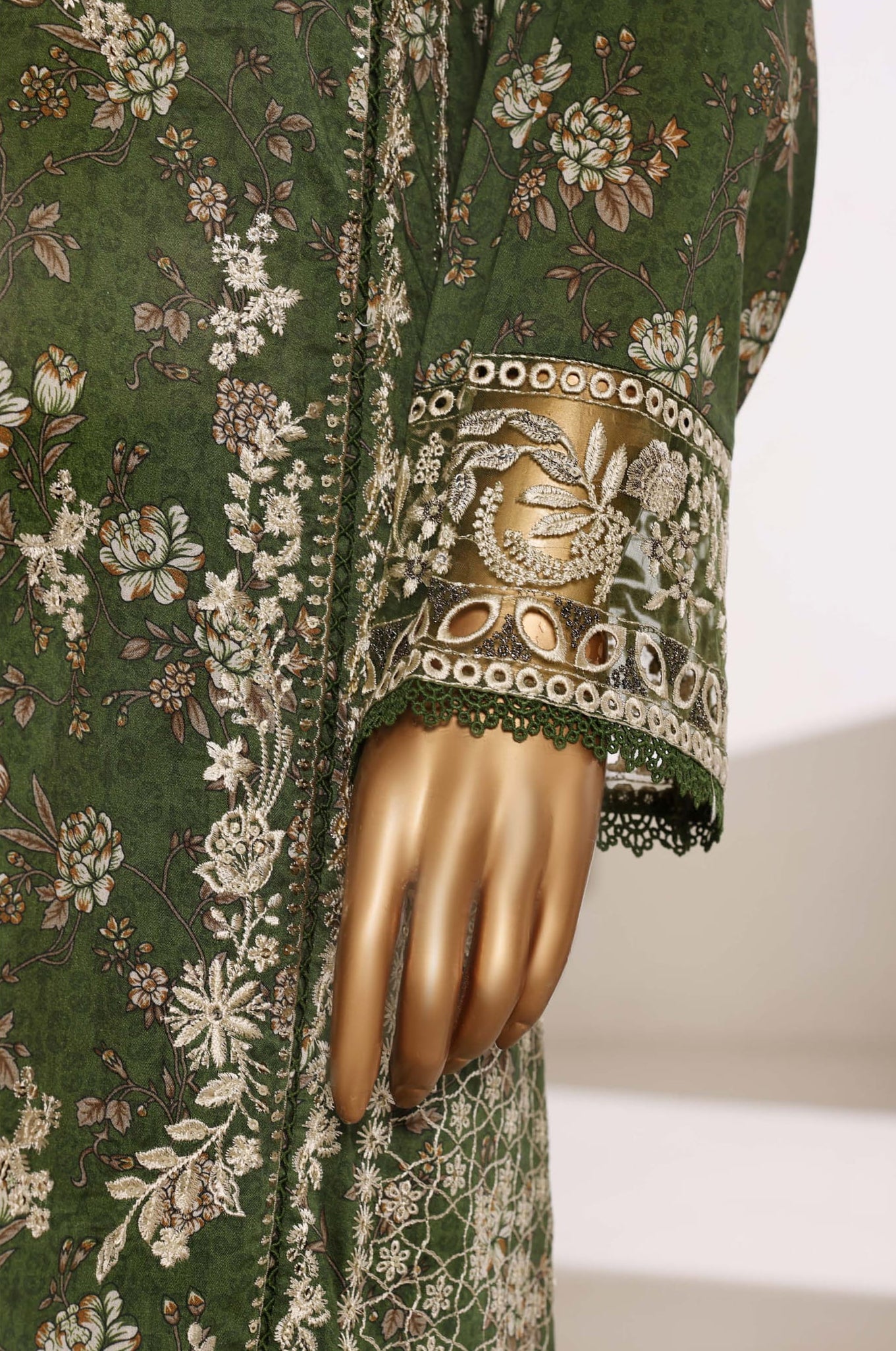 Sadabahar Signature Stitched Embroidered Lawn Collection - 2026 (GREEN)