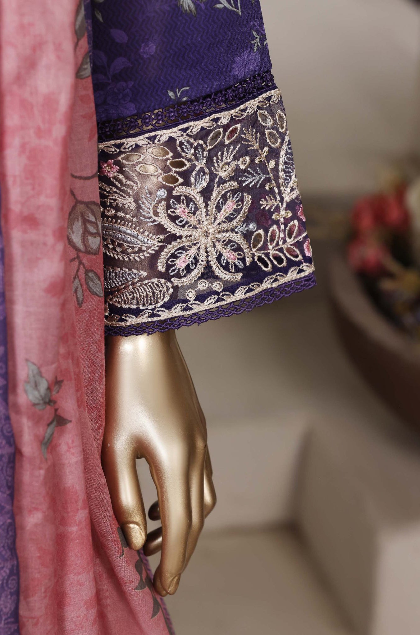 Sadabahar Signature Stitched Embroidered Lawn Vol-IV Collection - 2026 (D-02)