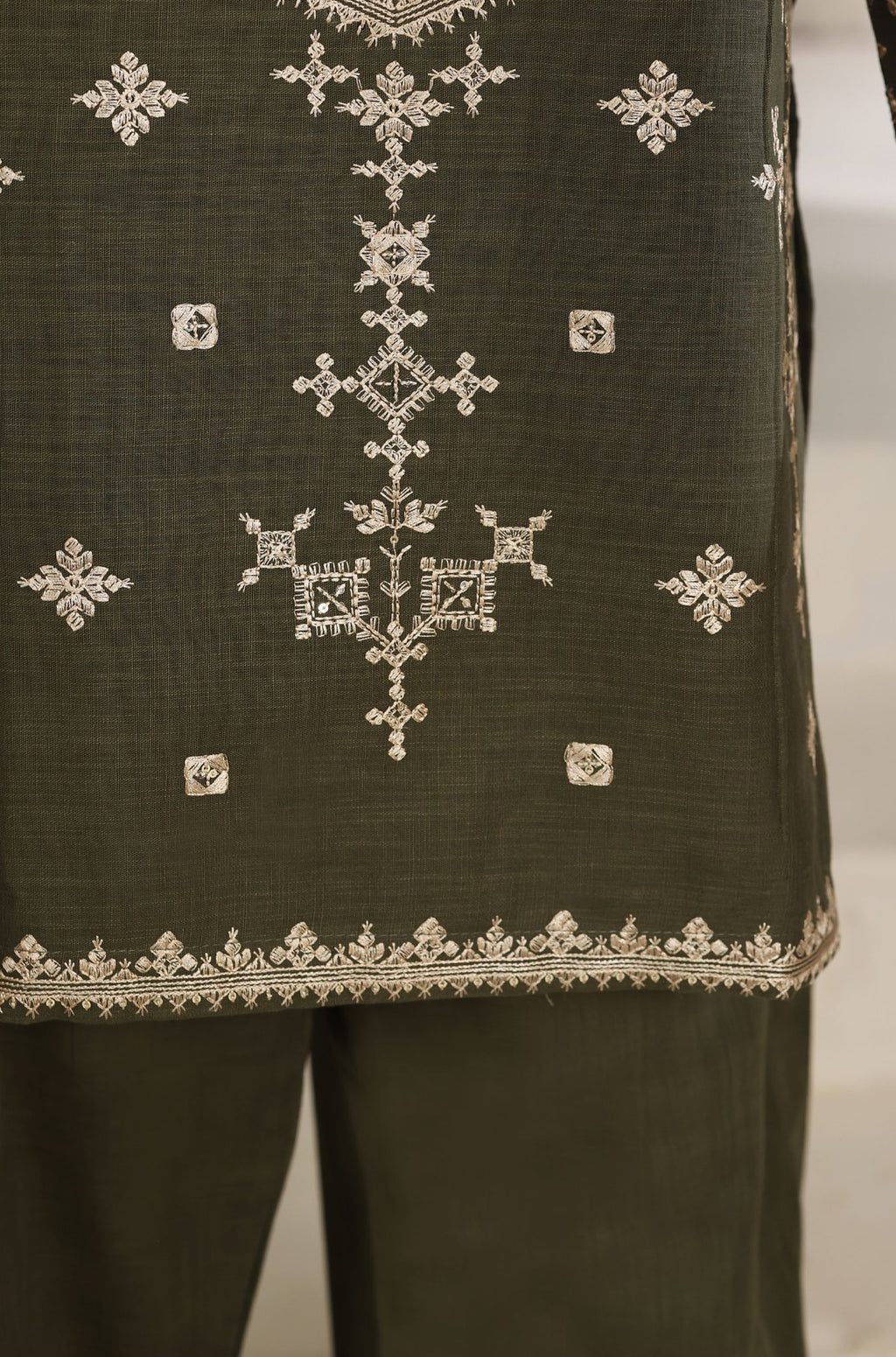 Sadabahar Stitched 3PC Festive Embroidered Cotton Co-Ords Collection - 2026 SB26FEC-02