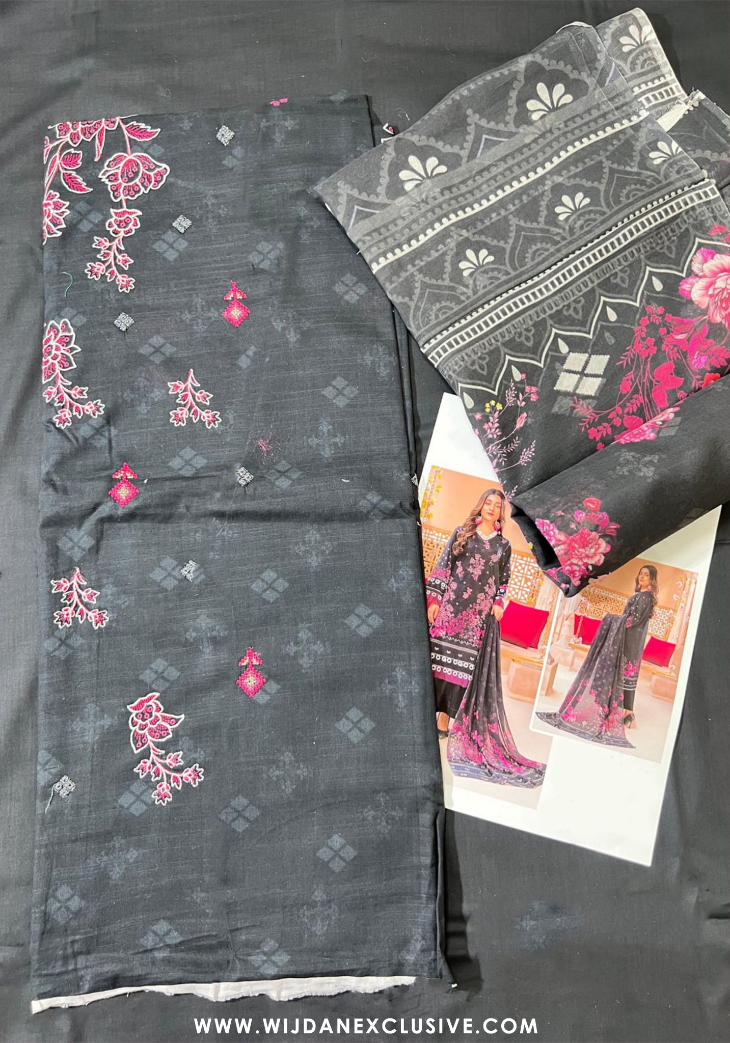 Suzaina Unstitched Printed Embroidered Lawn Collection by Wijdan ART-08