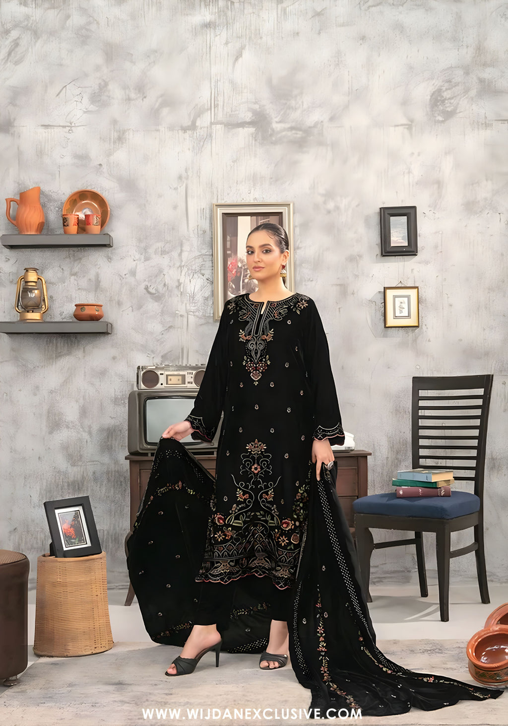 Yaadein by Tawakkal | Unstitched Fancy Heay Emb Velvet Collection - 2026 (D-5936)