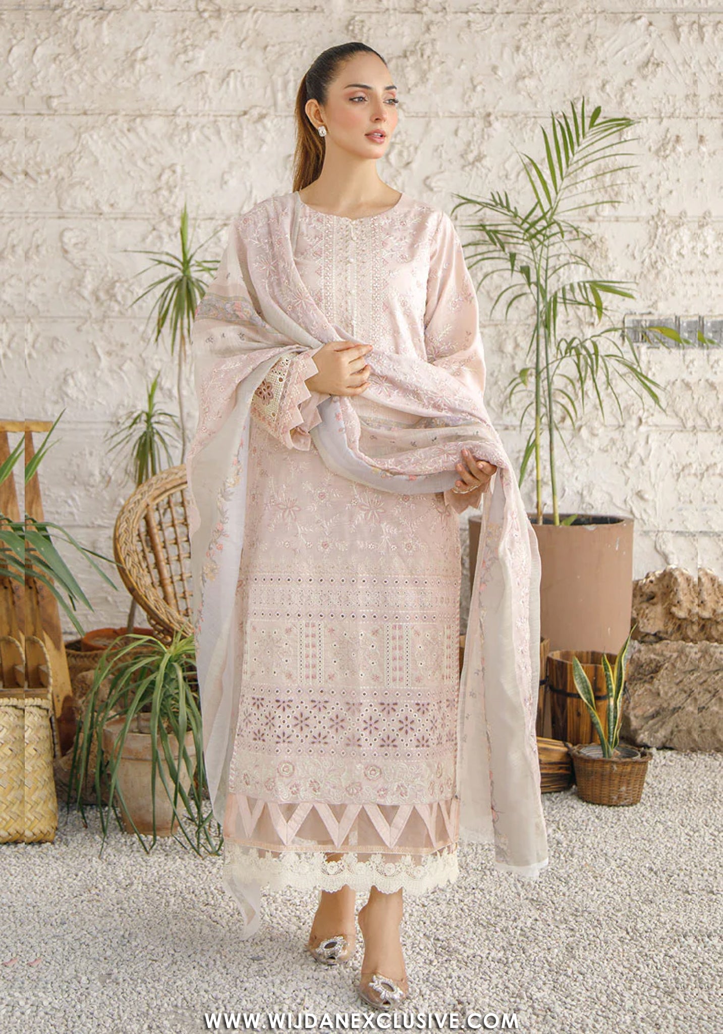 Chashni by Marjjan | Unstitched Embroidered Lawn Collection - 2026 MNC-204 (TEA PINK)