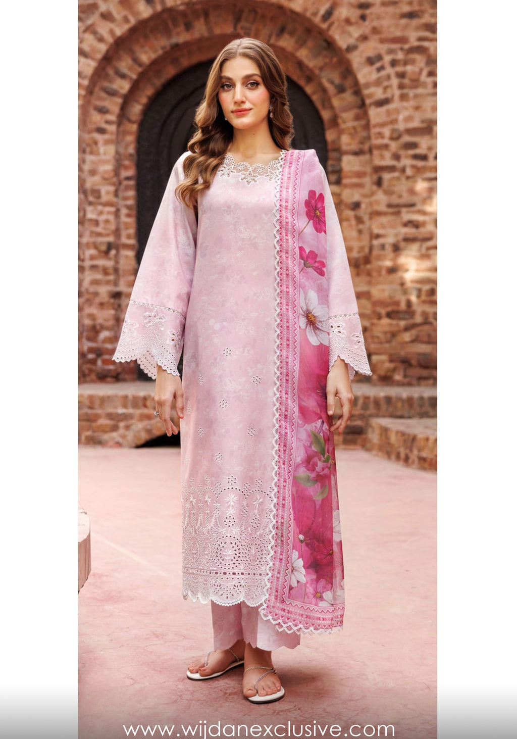 Seraya Un-Stitched Lawn Collection by Farasha D-02