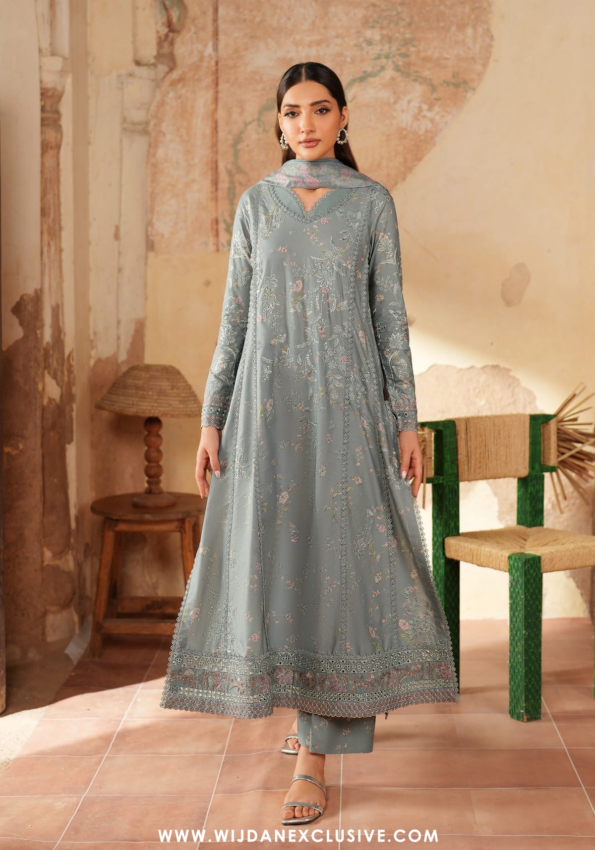 Iznik Unstitched Pre-Fall Winter Collection - 2025 IPF-10