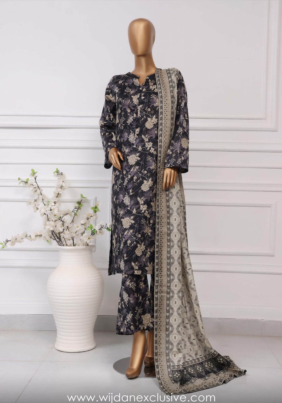 Sadabahar Printed Lawn Collection'25 Vol-04 D-02