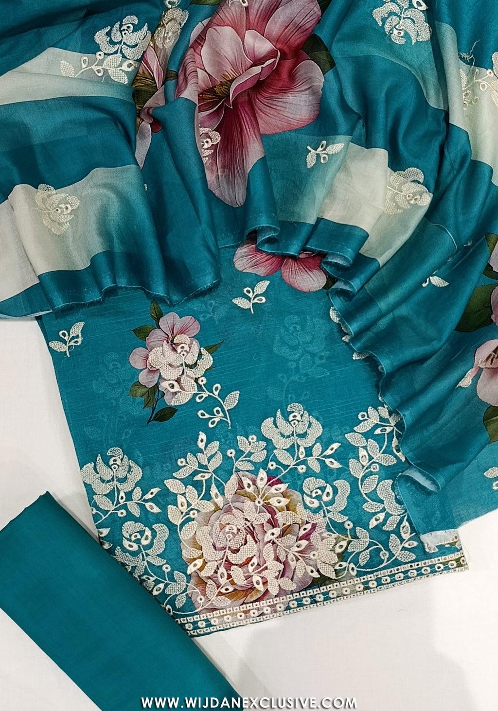 Naskani Embroidered Unstitched Lawn Vol-01 Collection - 2026 D-02