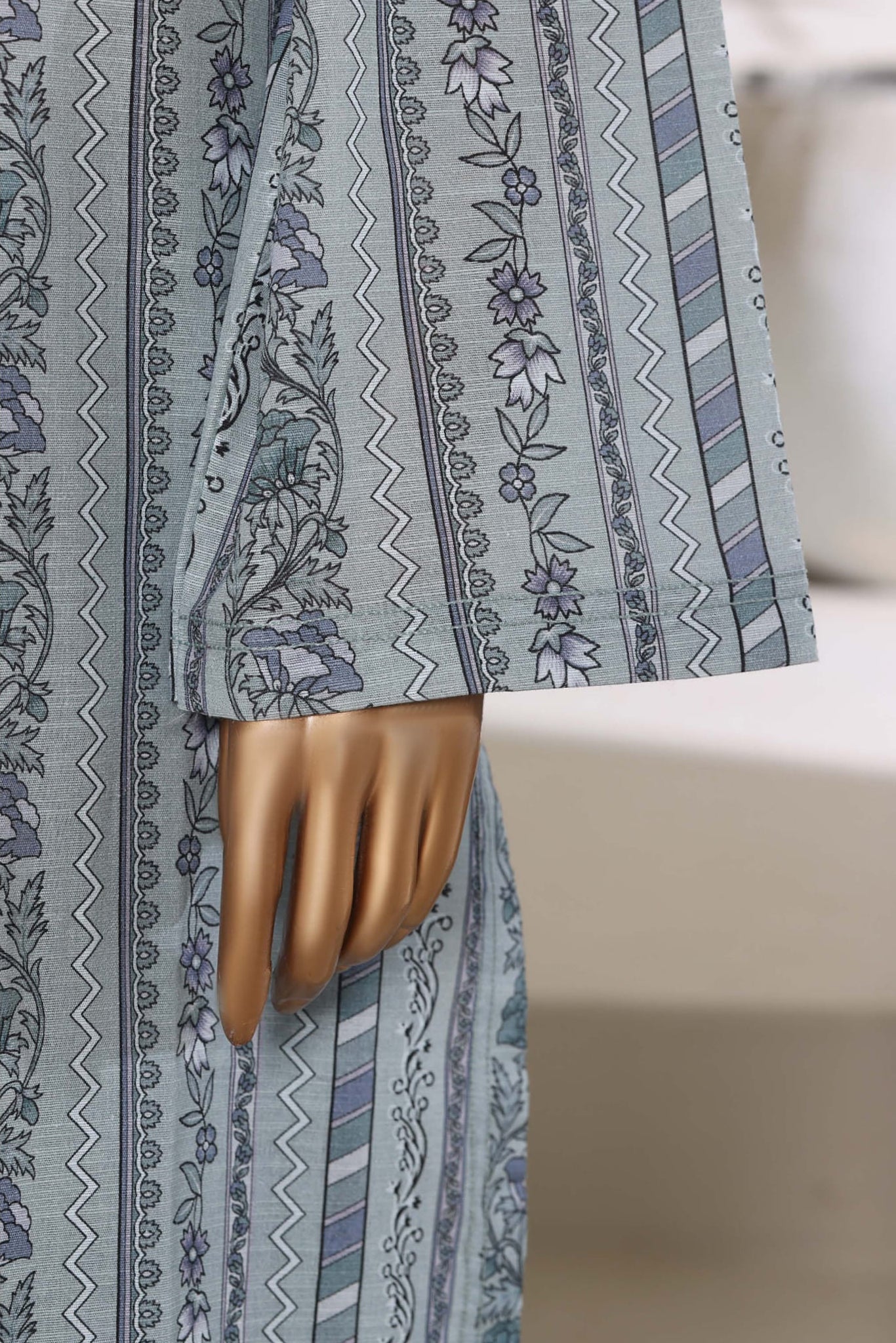 Sadabahar Stitched Printed Khaddar Vol-04 Collection - 2025 (D-03)