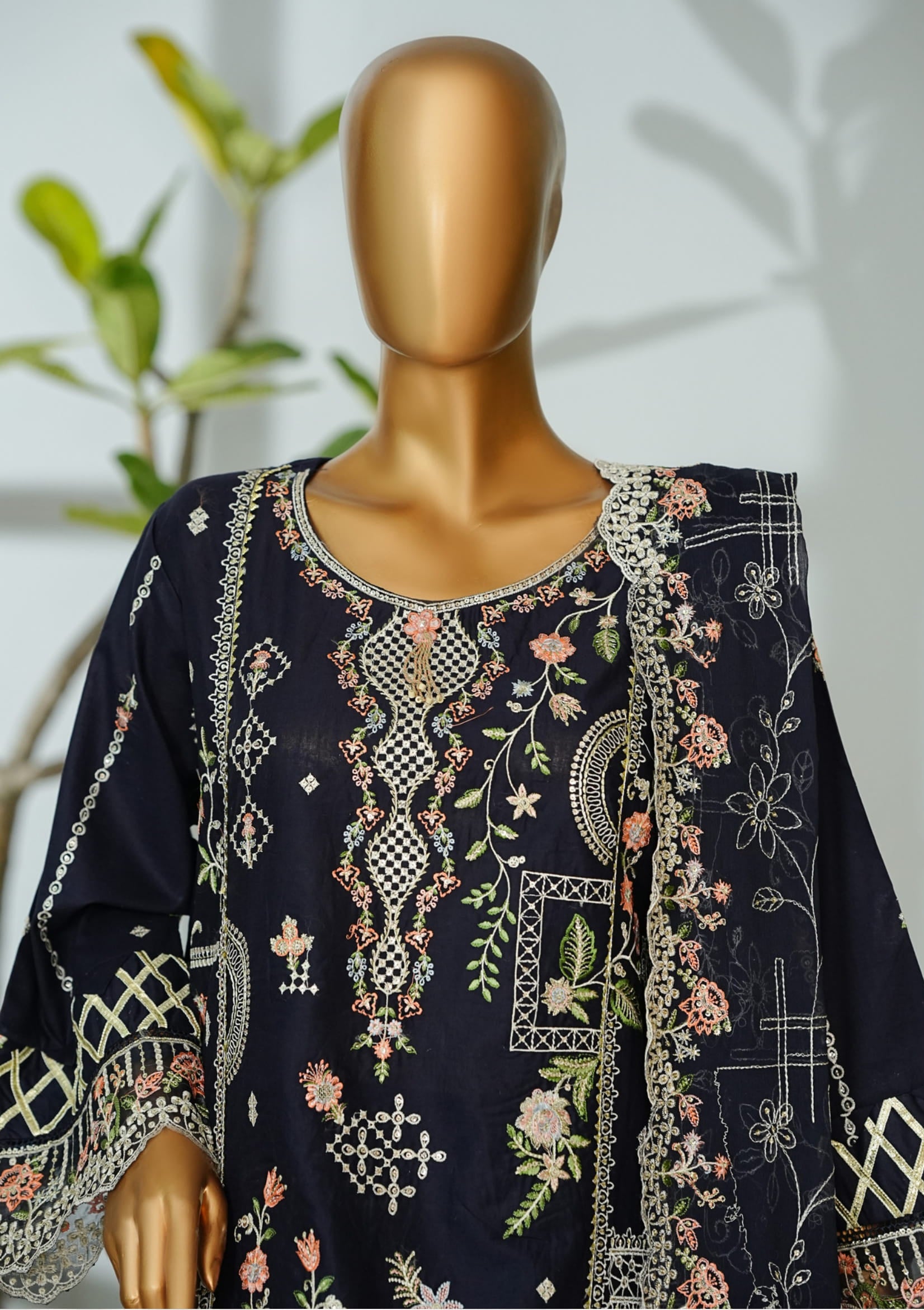 Bin Saeed Stitched Luxury Embroidered 3PC Collection - 2026 BSLE26-003