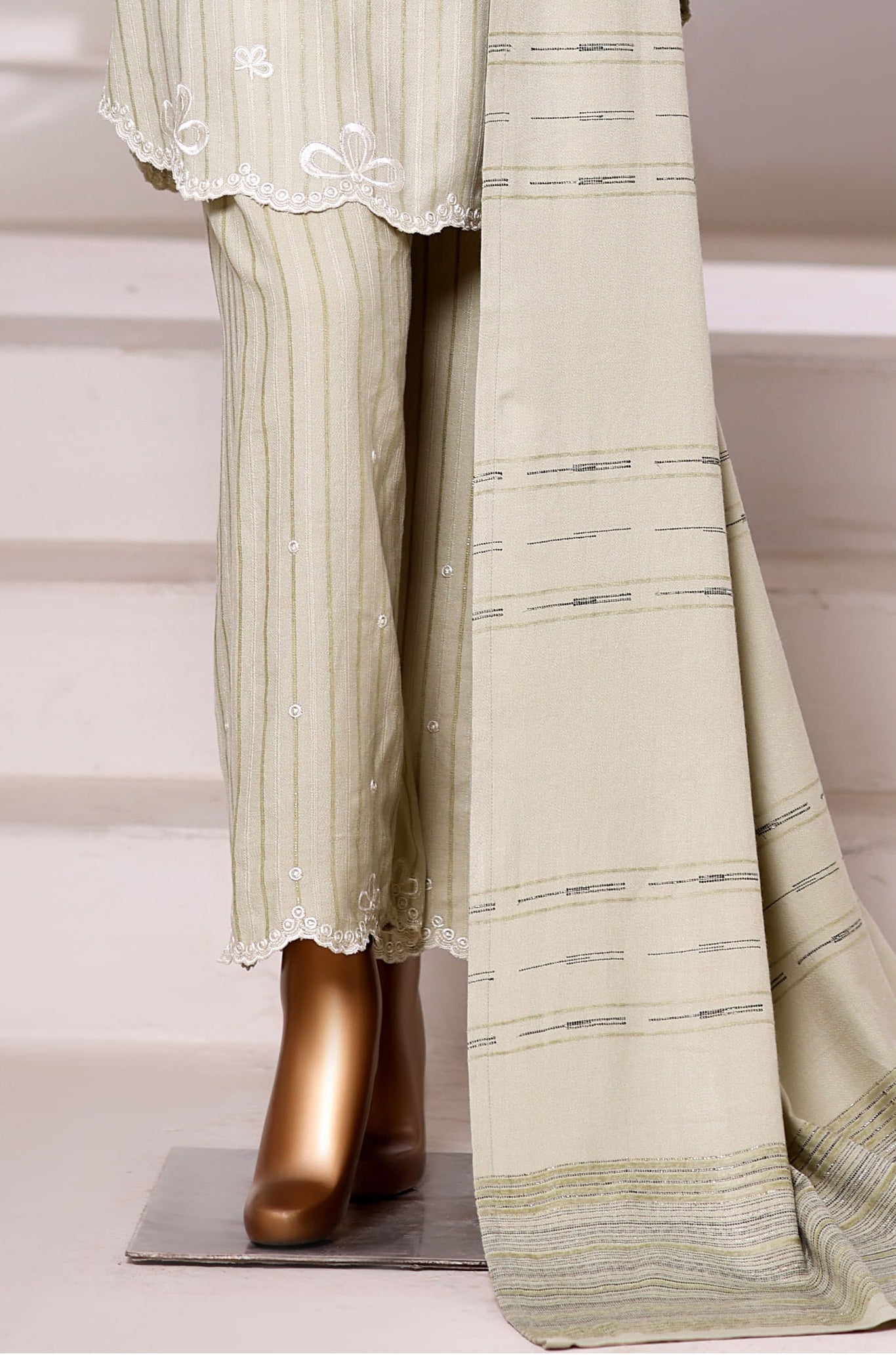 Vybe by Sadabahar | Stitched 3PC Dhanak Co-Ords Collection - 2025 (PISTA)