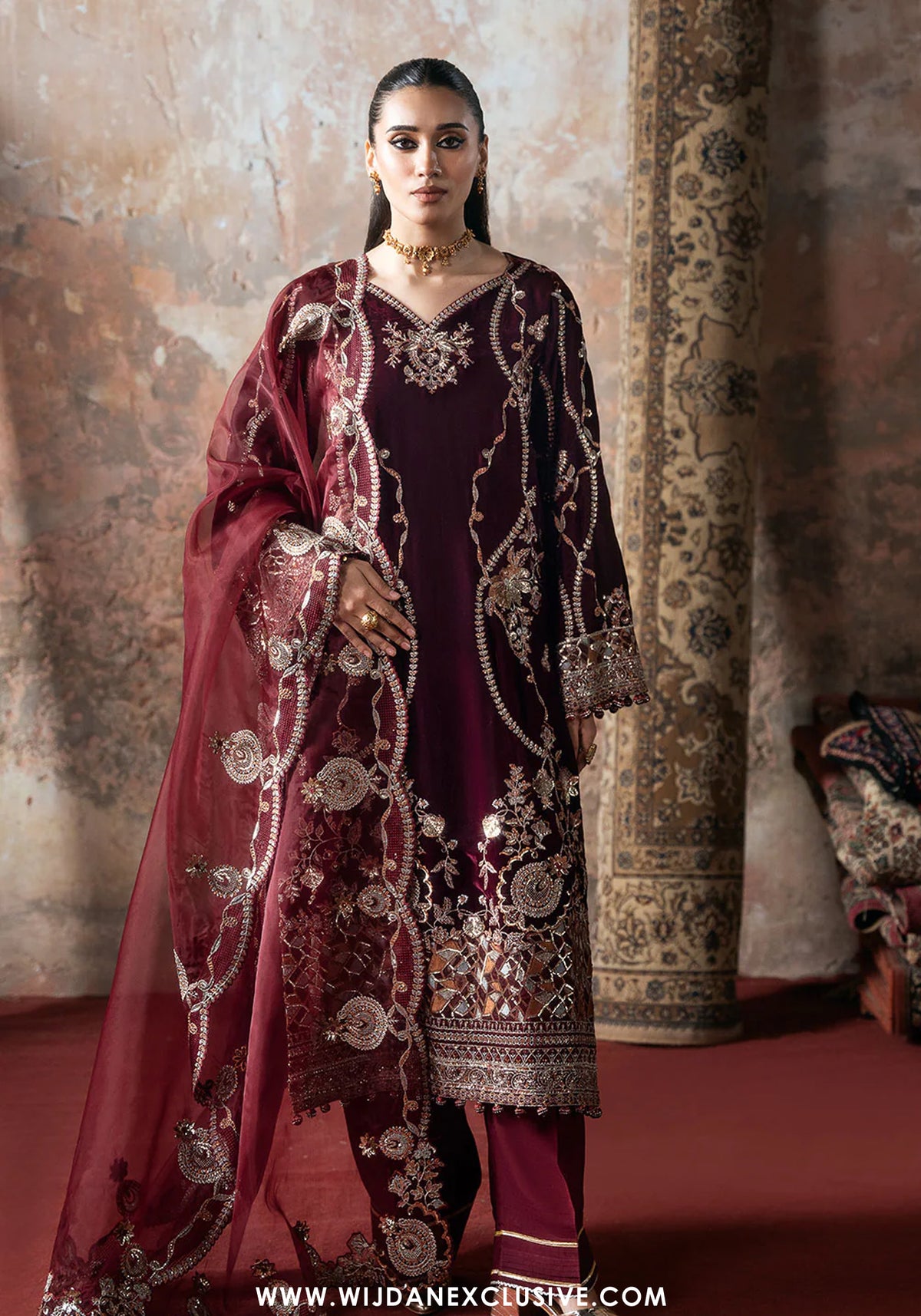 Ramsha Unstitched Luxury Velvet Embroidered Collection Vol - 07 (D-01)