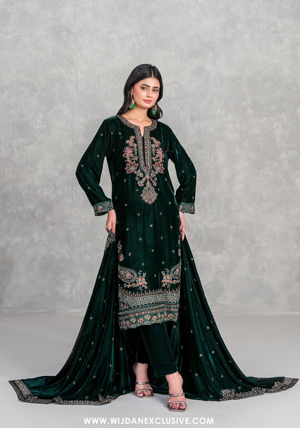 Sincera by Tawakkal | Unstitched Fancy Embroidered Velvet Collection - 2026 (D-5707)
