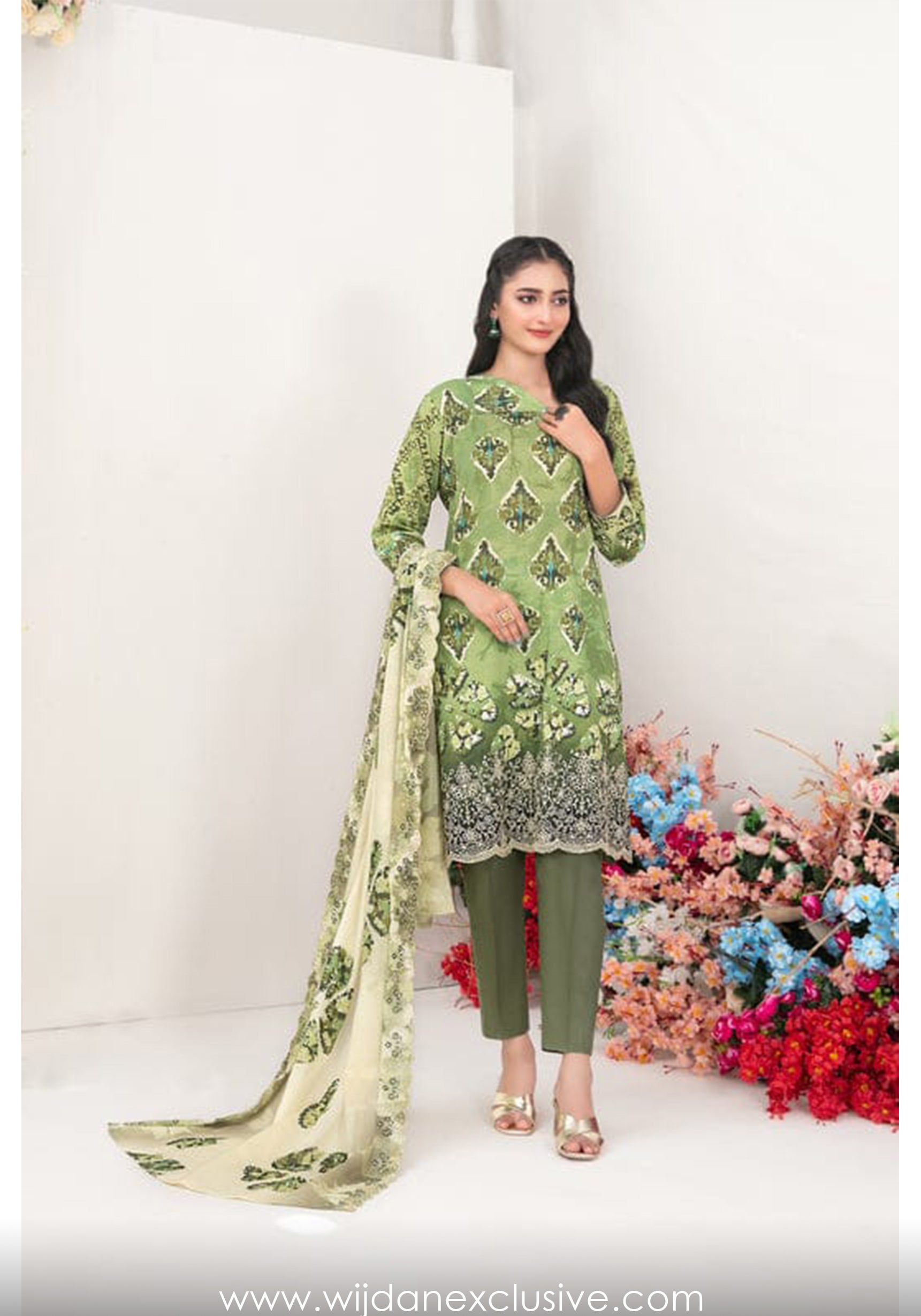 Haliyah Embroidered Digital Printed Lawn Collection by Tawakkal D-03
