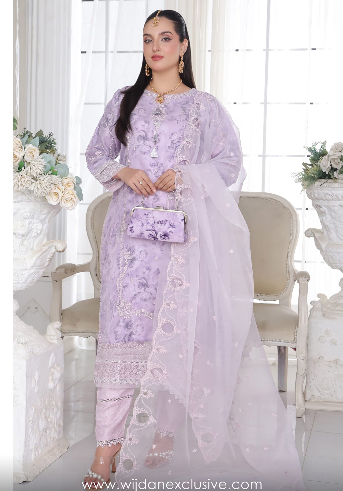 Bint-e-Noor Husna Festive Stitched Formal Collection'25 D-03