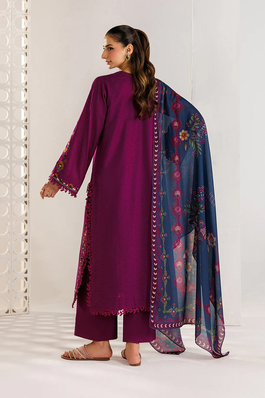 Iznik unstitched Embroidered Exclusive Lawn  Collection - 2026 (UE-680)