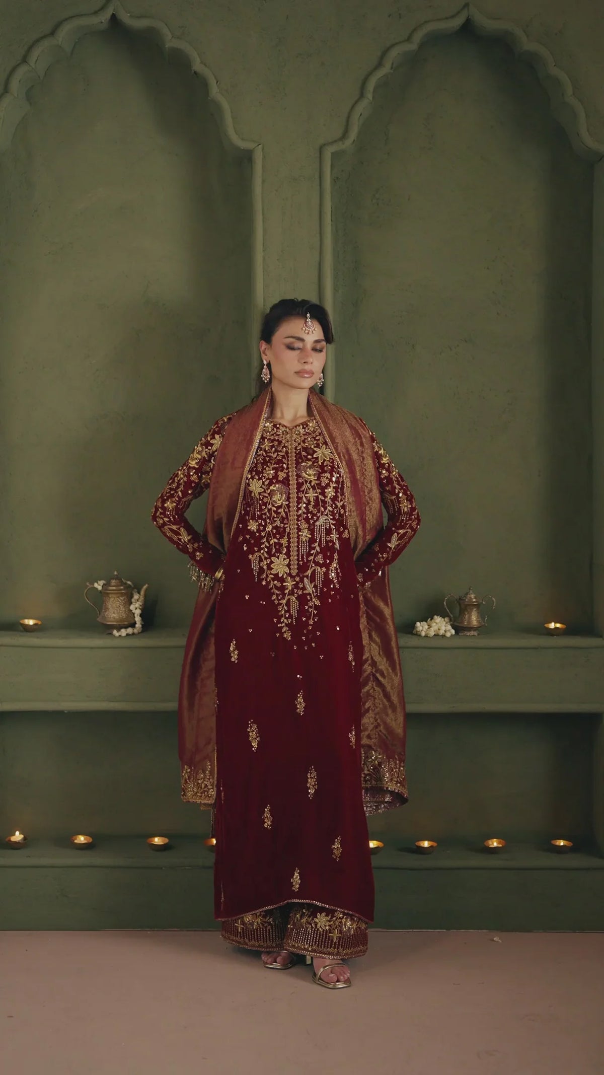Iznik Unstitched Embroidered Velvet Collection - 2026 (IV-89)