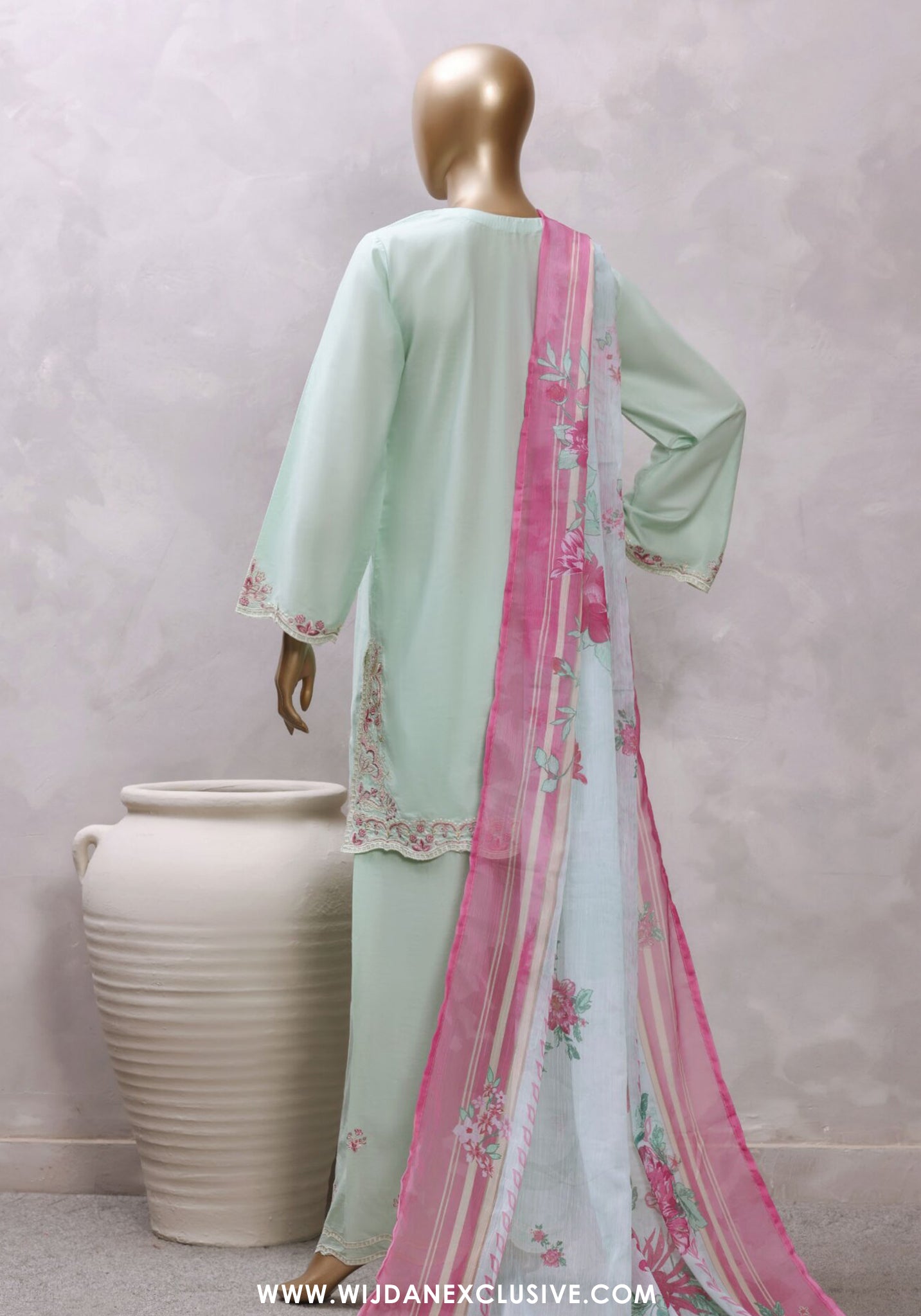 Eclair by Sadabahar | Stitched 3pc Embroidered Lawn Vol-03 Collection - 2026 (D-04)