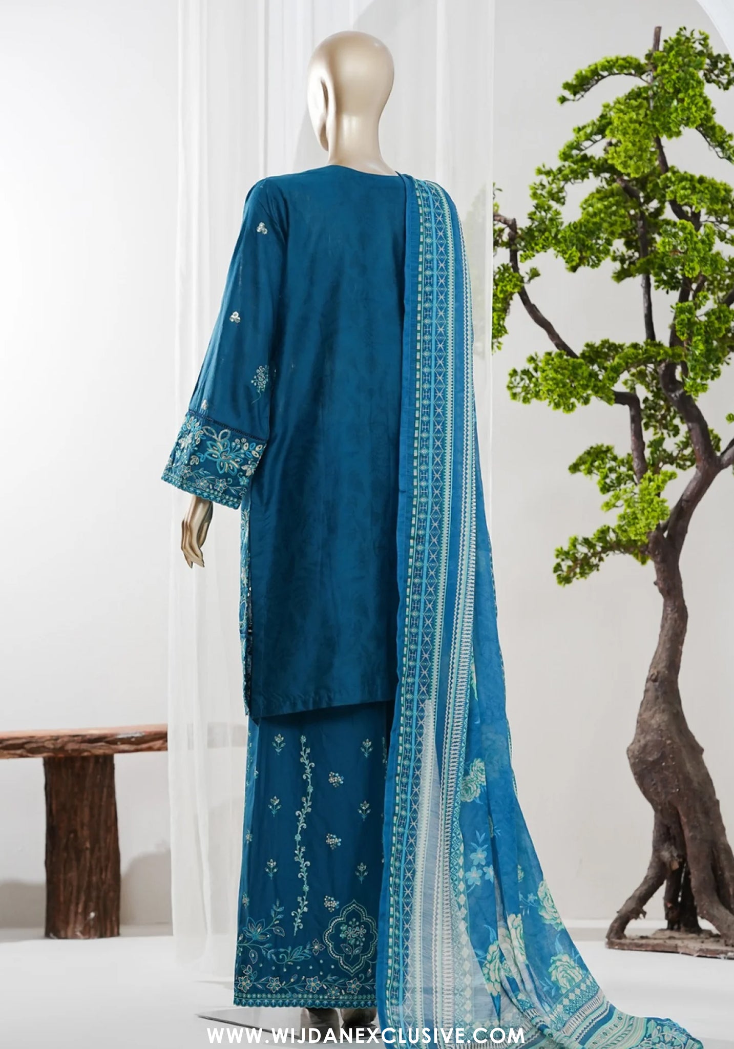 Bin Saeed Stitched 3pc Luxury Embroidered Jacquard Collection - 2026 (D-04)