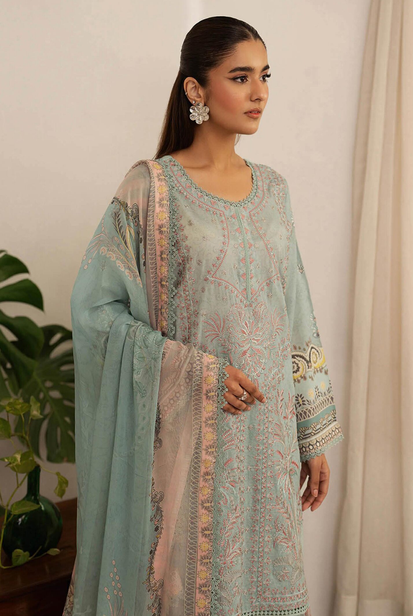 Mashaal by Ramsha | Unstitched Luxury Lawn Vol-16 Collection - 2026 (D-04)