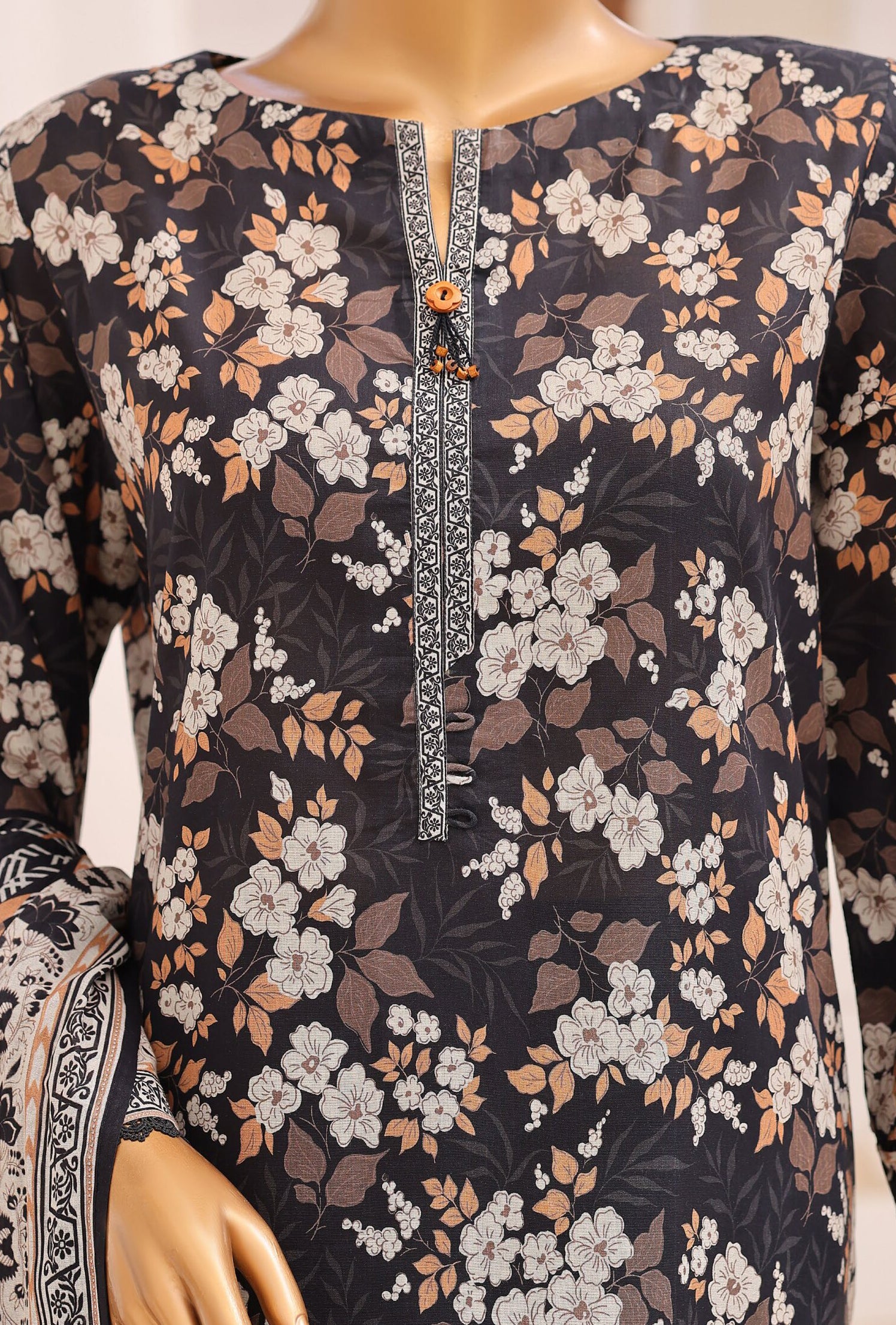 HZ Unstitched Platinum Floral Printed Lawn Collection - 2026 (D-04)